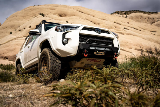 Body Armor 4x4: Toyota 4Runner (2014-2022) HiLine Front Winch Bumper